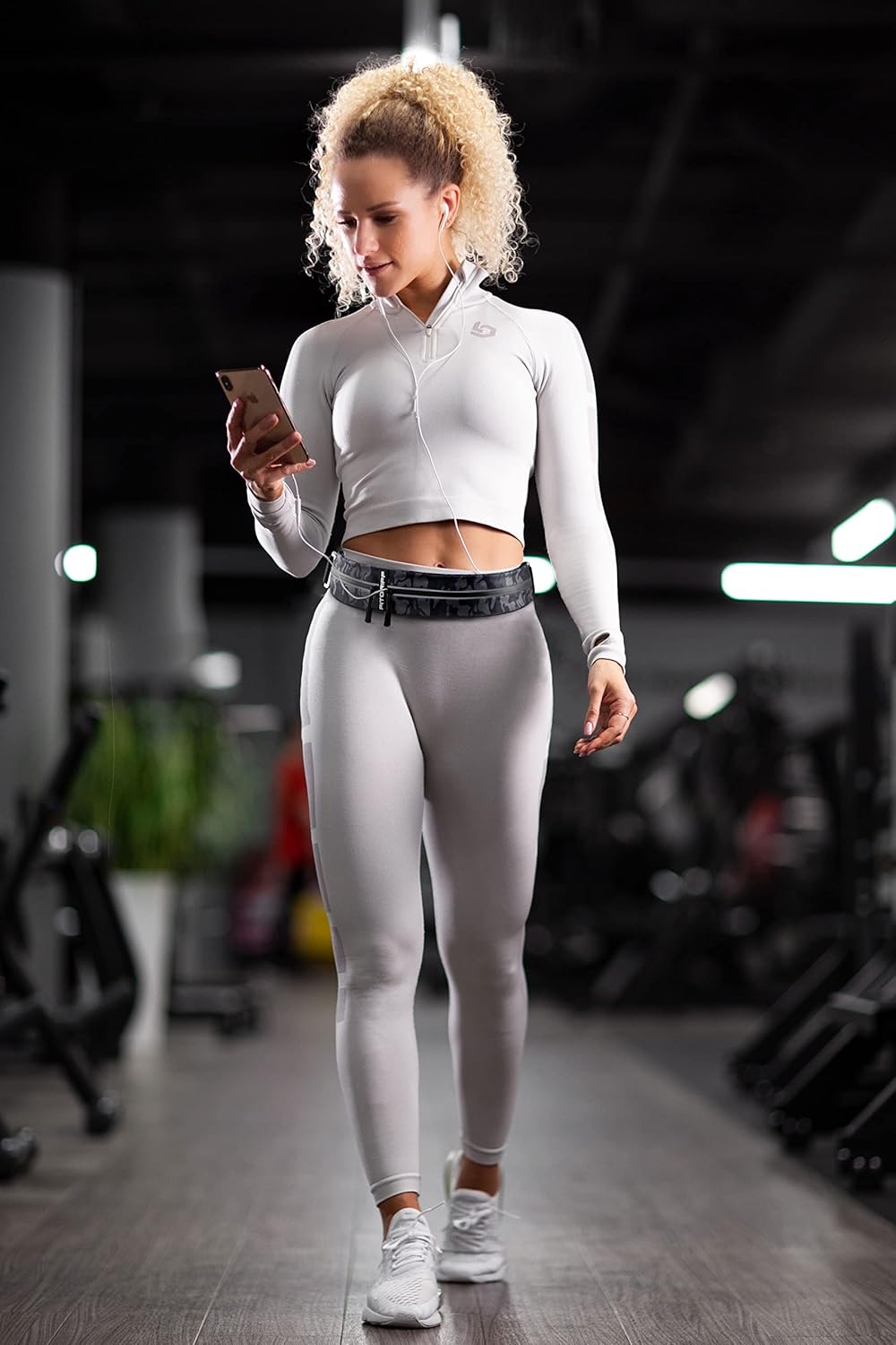 Ultimate Running Belt for Men & Women - Secure and Stylish Jogging Pouch for Your Phone, Keys, and Essentials - Fits All Cell Phones