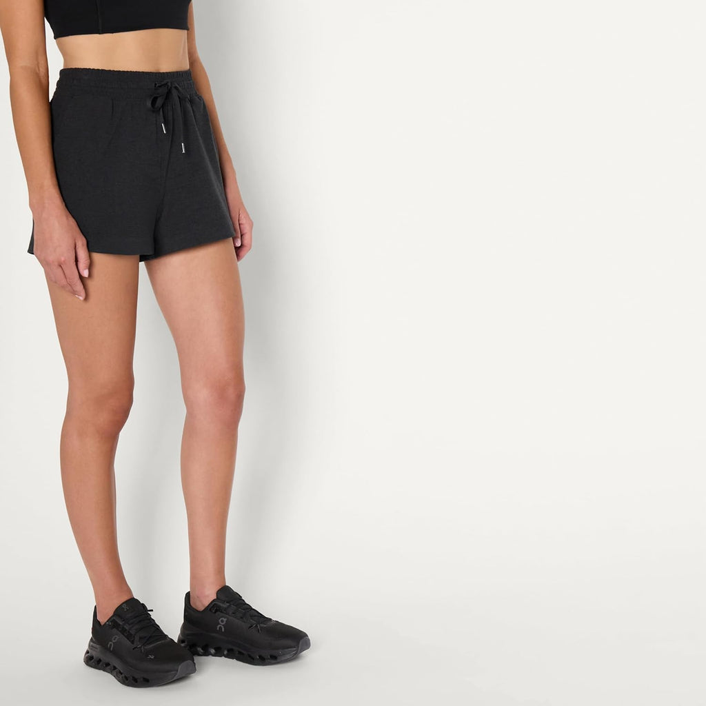 Elevate Your Workout with Women's Lightweight Stretch Performance Gym Shorts – Comfort Meets Style for Active Living